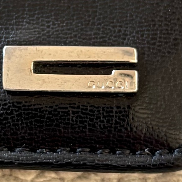 GUCCI
Vintage Leather Card Holder - Picture 3 of 6